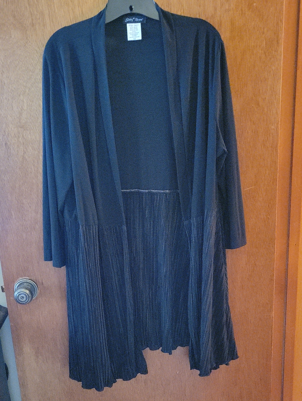 Black Open-Front Pleated Hem Overcoat